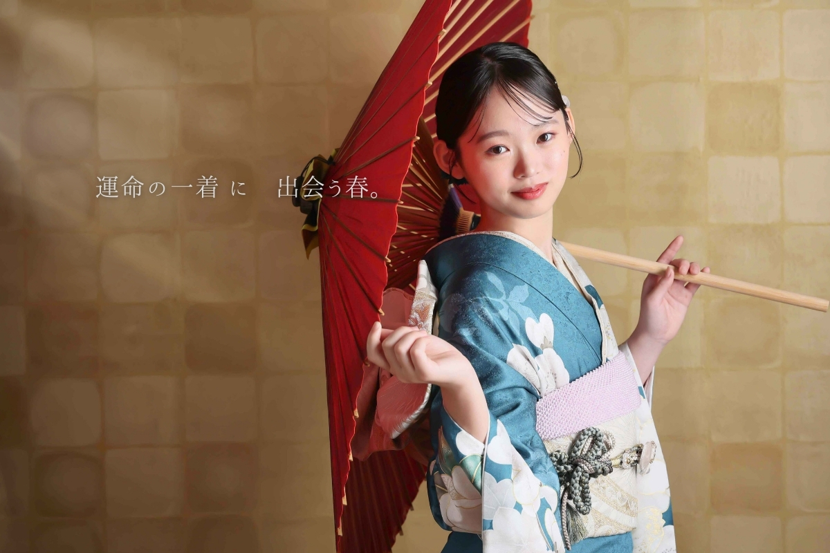 二十歳の記念に特別な一枚を。振袖展示会イメージ