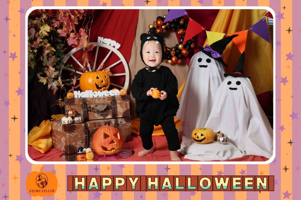ハロウィンの仮装をした赤ちゃん